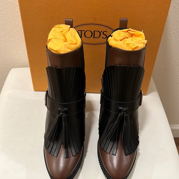 Tod's Gomma T115 64A Tron Ghetta Bootie - Picture 7 of 16